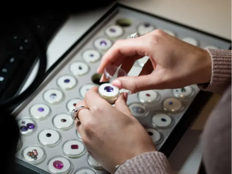 Choosing Perfect Jewelry