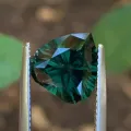 Green Sapphire (1)