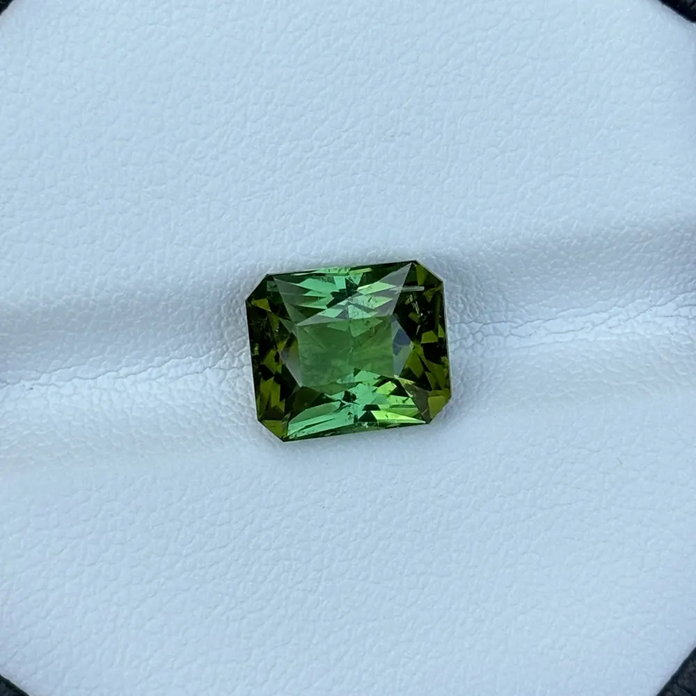 TOURMALINE cc883 Green