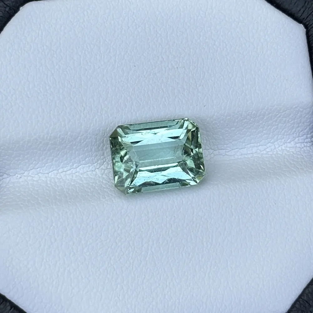 TOURMALINE cc883 L Green